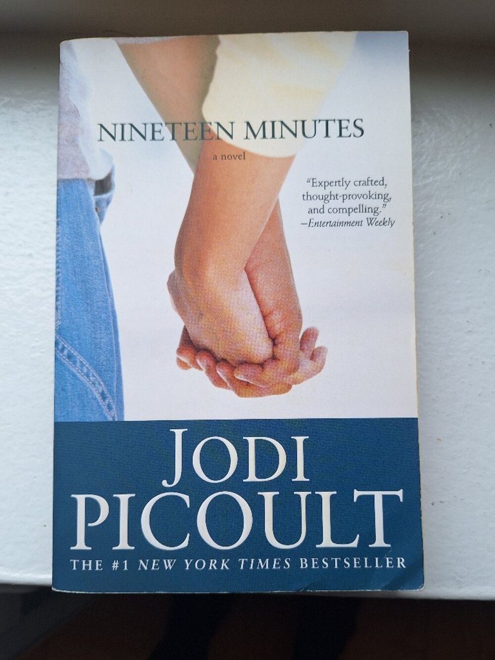 NINETEEN MINUTES a novel by JODI PICOULT - BOOK